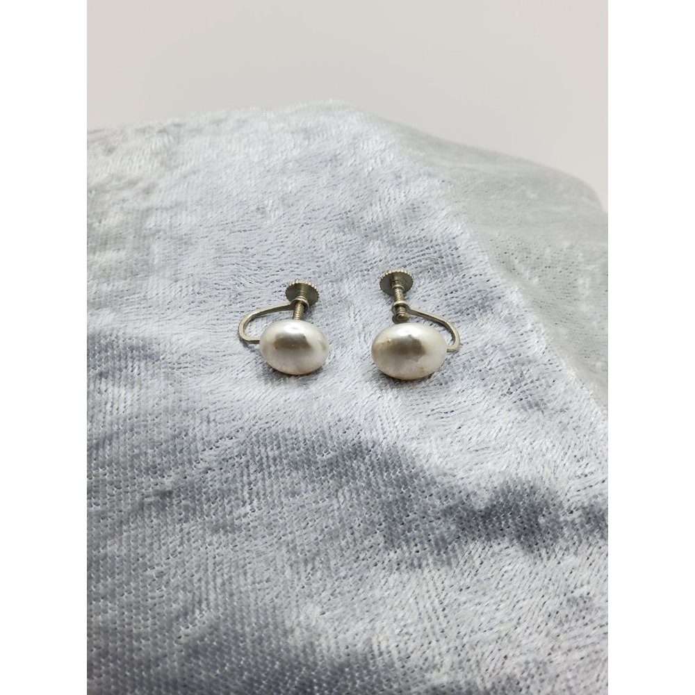 Vintage 40s/50s Classic Faux Pearl Screw Back Earrings, Stamped Japan
